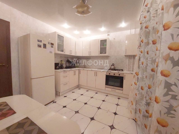 
   Продам 3-комнатную, 67.6 м², Кубовая ул, 113/4

. Фото 1.