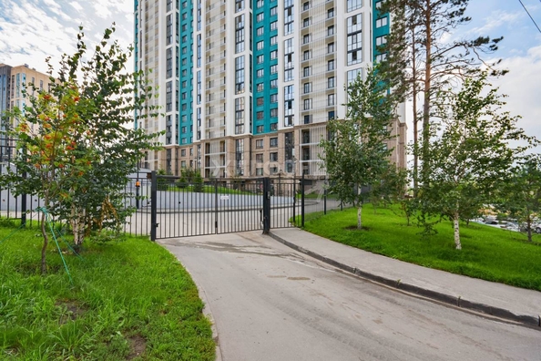 
   Продам 3-комнатную, 71.3 м², Сухарная ул, 109

. Фото 53.