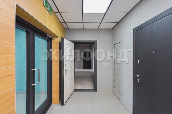 
   Продам 3-комнатную, 71.3 м², Сухарная ул, 109

. Фото 34.