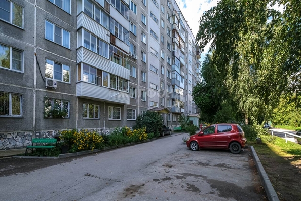 
   Продам 3-комнатную, 62.5 м², Ленинградская ул, 182

. Фото 18.