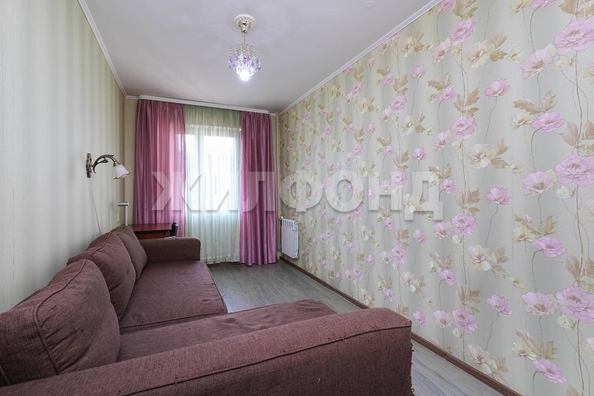 
  Продается 3-комн. квартира, 62.5 м², Ленинградская ул, д. 182
. Фото 10.