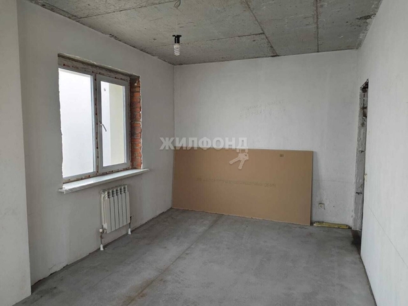 
   Продам 1-комнатную, 46 м², Выборная ул, 91/3

. Фото 2.