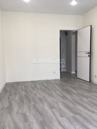 
   Продам 3-комнатную, 62.7 м², 3-й микрорайон, 14/1

. Фото 14.