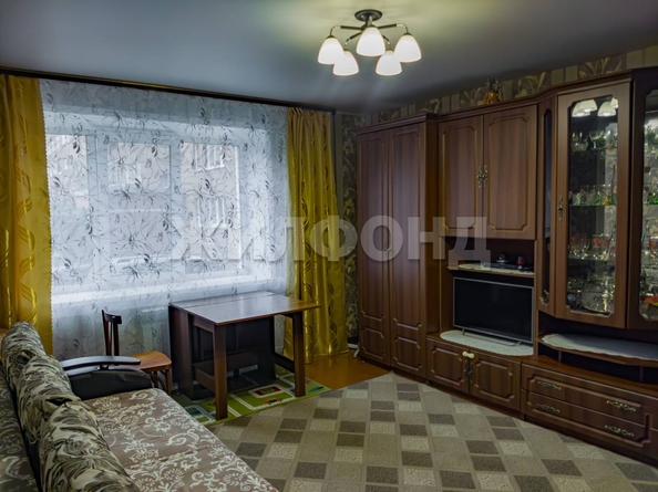 
   Продам 3-комнатную, 63.5 м², Выборная ул, 108

. Фото 2.