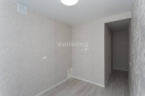 
   Продам 2-комнатную, 43.9 м², Бориса Богаткова ул, 165

. Фото 8.