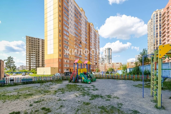 
   Продам 2-комнатную, 52.4 м², Закаменский мкр, 14

. Фото 14.