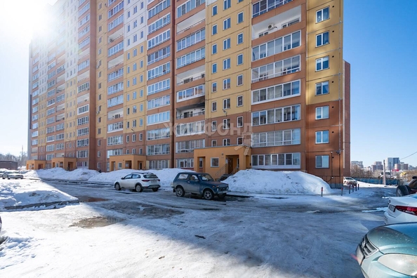 
   Продам 2-комнатную, 52.4 м², Закаменский мкр, 14

. Фото 26.