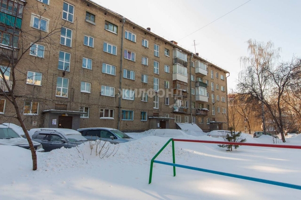 
   Продам 2-комнатную, 42.1 м², Макаренко ул, 27/1

. Фото 6.