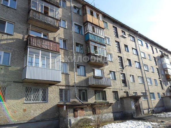 
   Продам 2-комнатную, 42.1 м², Макаренко ул, 27/1

. Фото 10.