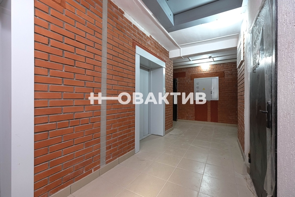 
   Продам 1-комнатную, 44.3 м², Есенина ул, 67

. Фото 24.