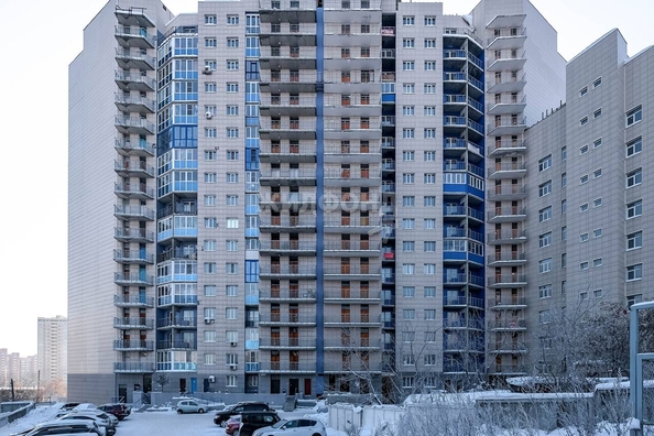 
   Продам 1-комнатную, 38.93 м², Красина ул, 54/1

. Фото 2.