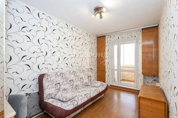 
   Продам 3-комнатную, 62.6 м², Приморская ул, 33

. Фото 8.