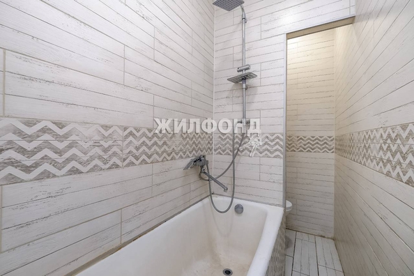 
   Продам 2-комнатную, 50.1 м², Аэропорт ул, 5

. Фото 12.