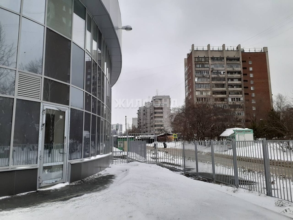 
   Продам 2-комнатную, 72.1 м², Кавалерийская ул, 3/1

. Фото 32.