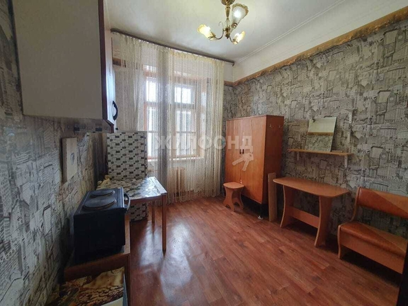 
   Продам комнату, 9.9 м², Ватутина ул, 4

. Фото 1.