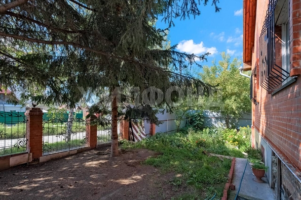
   Продам дом, 192.3 м², Новосибирск

. Фото 23.
