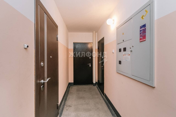 
   Продам 1-комнатную, 37.9 м², Петухова ул, 95

. Фото 20.