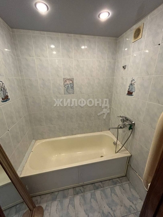 
   Продам 1-комнатную, 31.9 м², Громова ул, 23

. Фото 9.