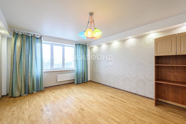 
   Продам 2-комнатную, 98.1 м², Орджоникидзе ул, 47

. Фото 19.