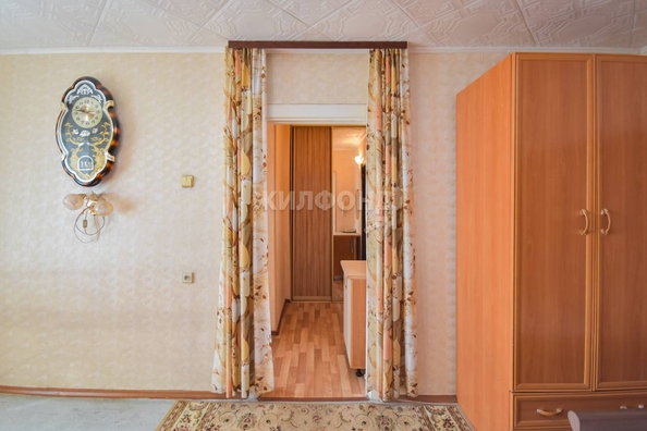 
   Продам 1-комнатную, 30.2 м², Петухова ул, 122

. Фото 16.