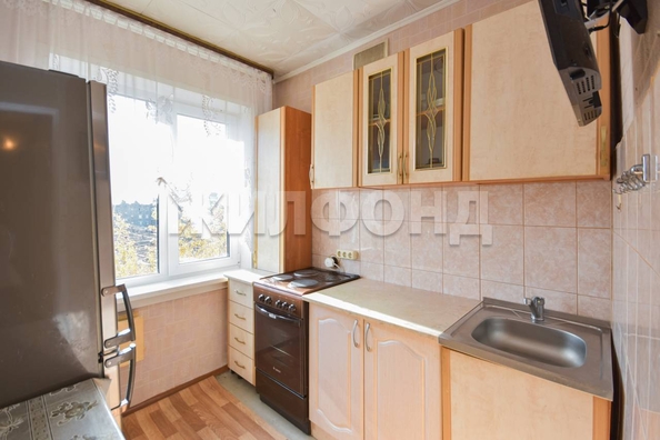 
  Продается 1-комн. квартира, 30.2 м², Петухова ул, д. 122
. Фото 4.