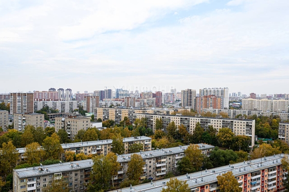 
   Продам 3-комнатную, 70.9 м², Бориса Богаткова ул, 260/1

. Фото 34.