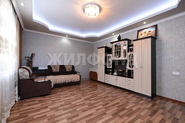
   Продам дом, 250 м², Новосибирск

. Фото 2.
