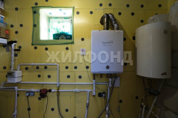 
   Продам дом, 250 м², Новосибирск

. Фото 8.