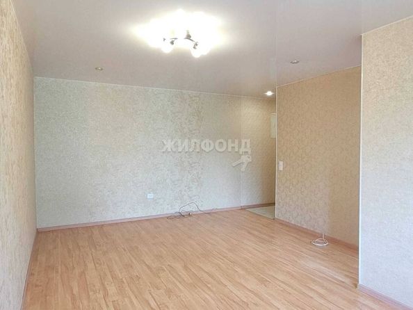 
   Продам 1-комнатную, 31 м², Ленина ул, 75

. Фото 3.