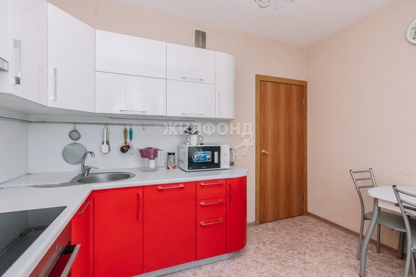 
   Продам 1-комнатную, 32.2 м², Петухова ул, 164

. Фото 6.