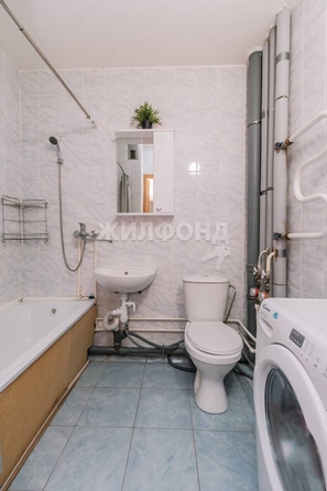 
   Продам 1-комнатную, 32.2 м², Петухова ул, 164

. Фото 16.