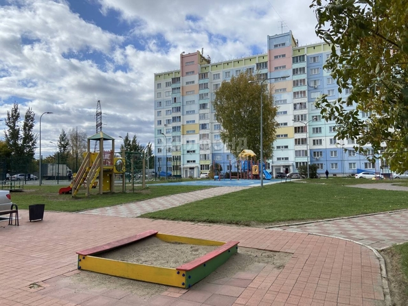 
   Продам 1-комнатную, 32.6 м², Сибиряков-Гвардейцев ул, 82

. Фото 13.