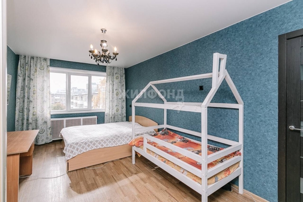 
   Продам 3-комнатную, 61 м², Гоголя ул, 184/1

. Фото 12.