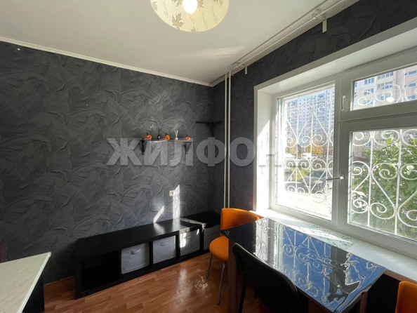 
   Продам 1-комнатную, 37.3 м², Гребенщикова ул, 11/1

. Фото 4.