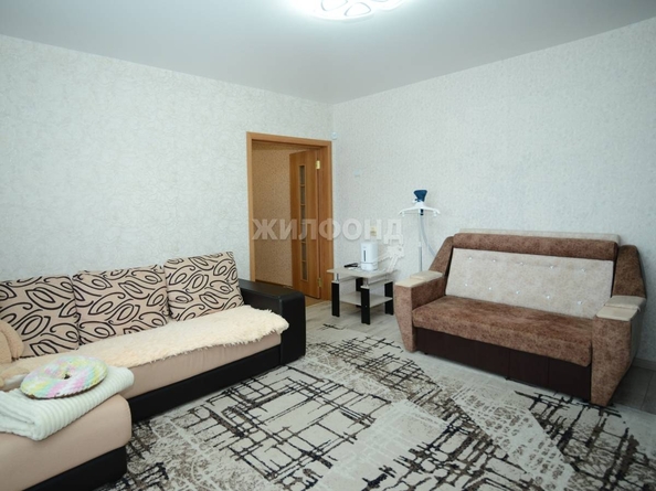 
   Продам 2-комнатную, 53 м², В. Высоцкого ул, 42/3

. Фото 22.