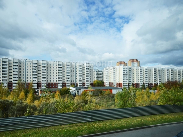 
   Продам 2-комнатную, 53 м², В. Высоцкого ул, 42/3

. Фото 28.