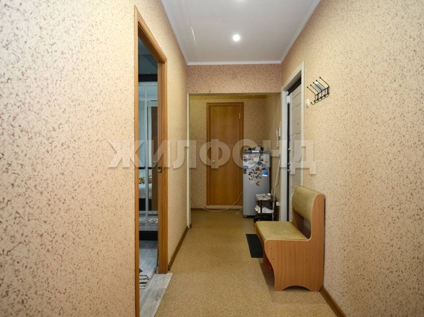 
   Продам 2-комнатную, 53 м², В. Высоцкого ул, 42/3

. Фото 9.