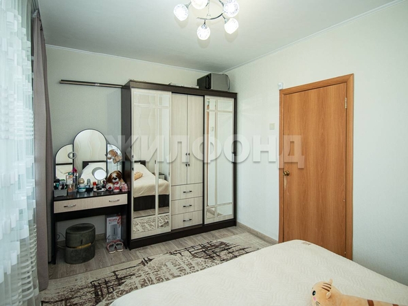 
   Продам 2-комнатную, 53 м², В. Высоцкого ул, 42/3

. Фото 13.