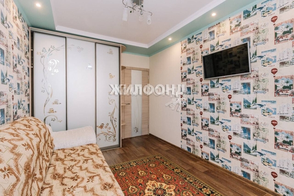 
   Продам 2-комнатную, 49.9 м², Лазурная ул, 28

. Фото 11.