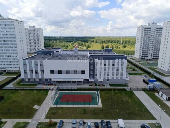 
   Продам 2-комнатную, 43.6 м², Забалуева ул, 96

. Фото 13.