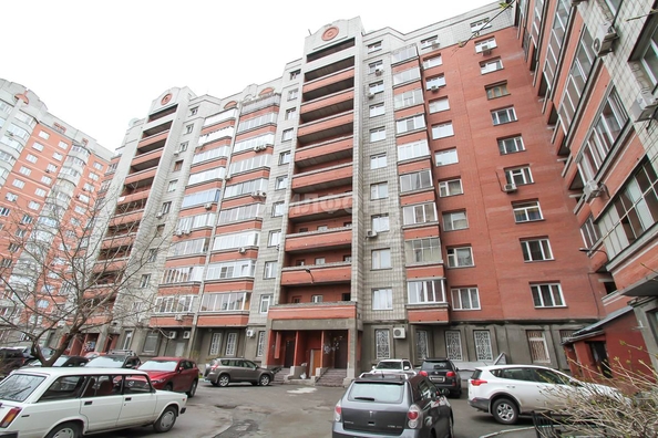 
   Продам 3-комнатную, 121.4 м², Державина ул, 11

. Фото 6.