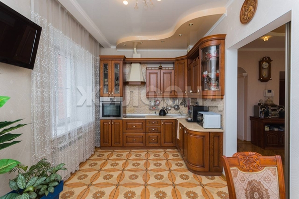
  Продается 3-комн. квартира, 101 м², Вокзальная магистраль ул, д. 10
. Фото 7.