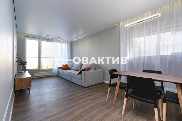 
   Продам 3-комнатную, 92.8 м², Владимира Заровного ул, 24

. Фото 6.