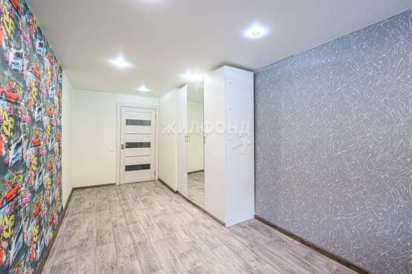 
   Продам 3-комнатную, 56.4 м², Блюхера ул, 36

. Фото 14.