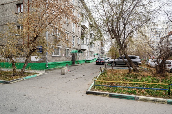 
   Продам 3-комнатную, 56.4 м², Блюхера ул, 36

. Фото 25.