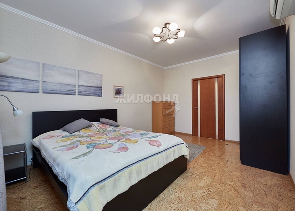 
   Продам 3-комнатную, 100 м², Кропоткина ул, 116/1

. Фото 9.