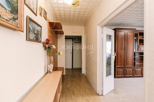 
   Продам 3-комнатную, 62.4 м², Родники ул, 1

. Фото 2.