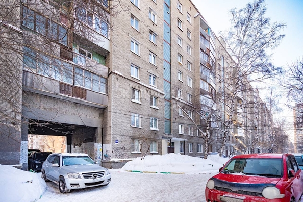 
   Продам 2-комнатную, 41.3 м², Челюскинцев ул, 44

. Фото 3.