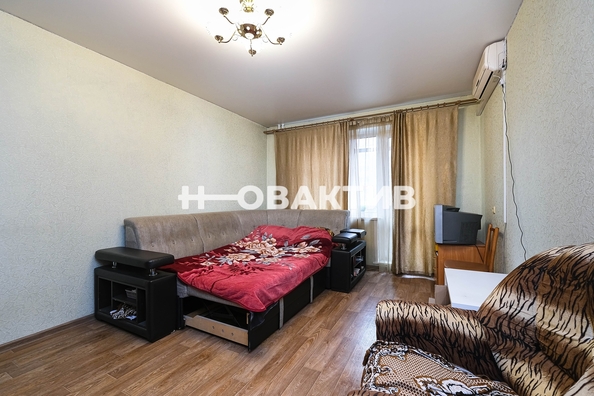 
   Продам 1-комнатную, 37.5 м², 2-я Обская ул, 69

. Фото 9.