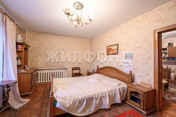 
   Продам 3-комнатную, 87.4 м², Революции ул, 28

. Фото 15.